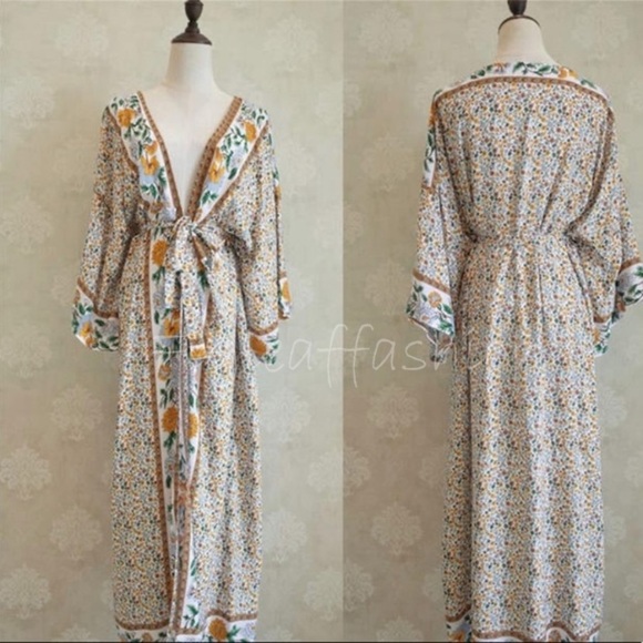 LAST ONE 💋FLORAL BOHO STYLE KIMONO - Picture 3 of 8